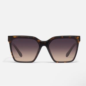 Quay Level Up Elegant Tortoise Shell Oversized Sunglasses